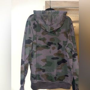 Supreme hoodie. Size M. Worn once.